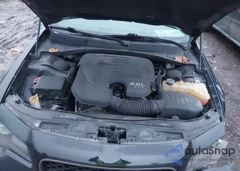 2016 Chrysler 300 300S Alloy Edition from USA, damaged, VIN 2C3CCABG3GH320749